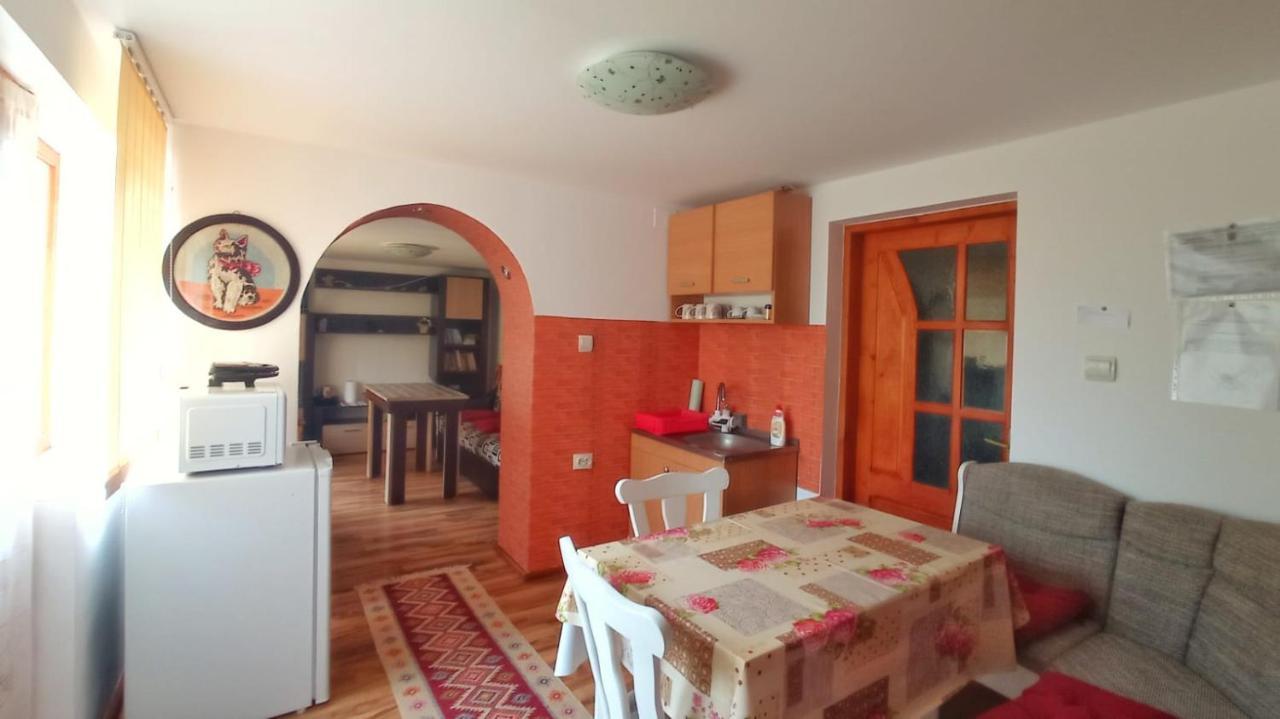 Casa La Agapia Bed & Breakfast Bagian luar foto