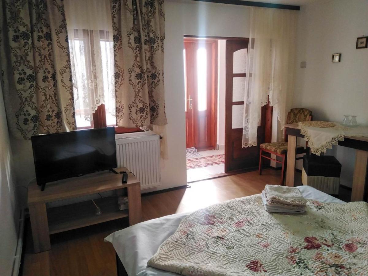 Casa La Agapia Bed & Breakfast Bagian luar foto